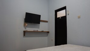 Habitación estándar doble | Escritorio, espacio para trabajar con un portátil, ropa de cama