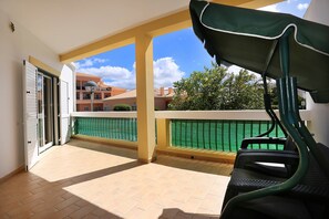 Property grounds - Apartment in Condominium with Swimming Pool (Alvor)