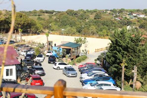 Parking gratuit, parking avec voiturier