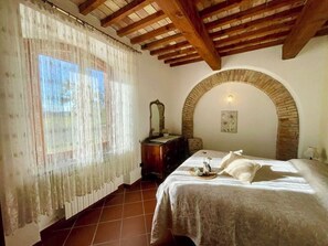 7 bedrooms, desk, travel crib, free WiFi - Beautiful Tuscan Villa surrounded by greenery between sea and hills (Pomaia)
