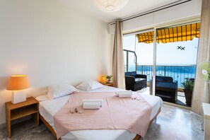 1 chambre, fer et planche à repasser, draps fournis