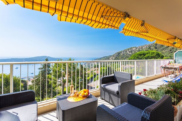 Property grounds - LE CALIFORNIA 3 AP4366 By Riviera Holiday Homes (Villefranche-sur-Mer)