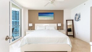 Room - Wow! Sunny Amazing Ocean Views - Great Location in Sunny Isles - Sleeps 5 (Sunny Isles Beach)