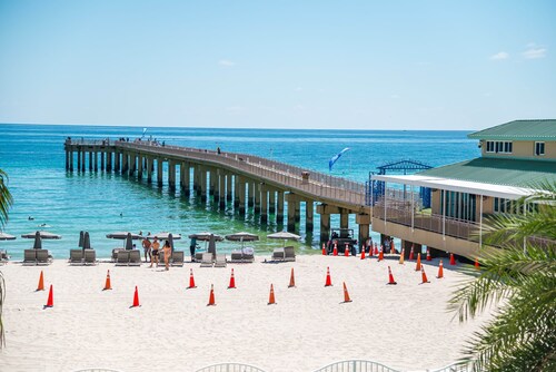 Direct Ocean Views - High Floor, Modern Corner - Amazing location on the beach! 