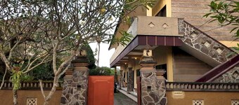 Hotel O Kos Moncok