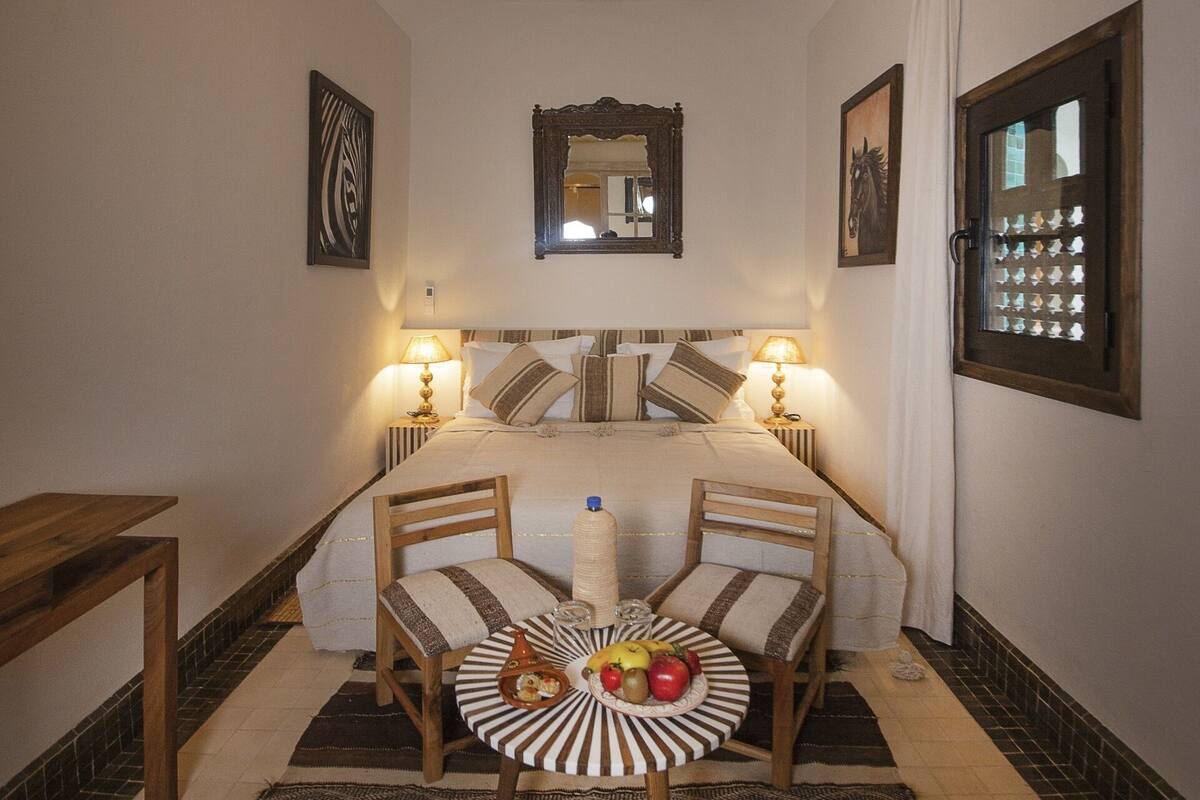 Double or Twin Room, Ensuite | Premium bedding, down comforters, in-room safe, WiFi (free)