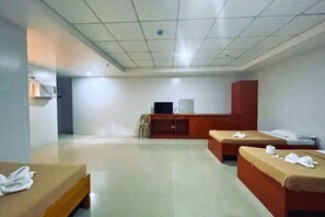 Family Studio - A and A Bed & Breakfast Inn powered by Cocotel (Legazpi)