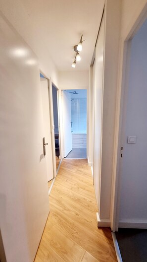 Interior - Élégant P4 du Centre Historique (Nimes)