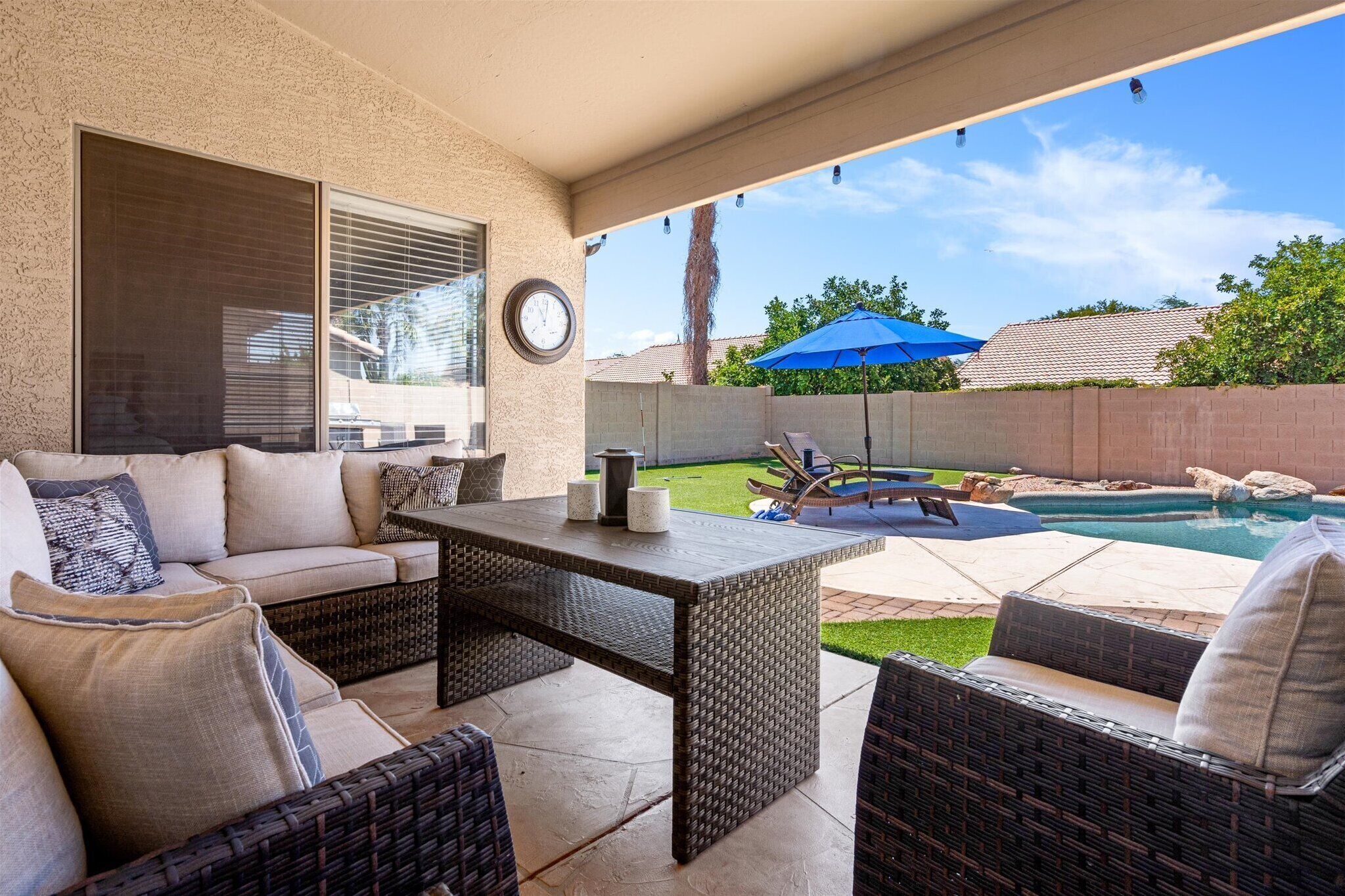3Bed/2Bath w/ Large Backyard and Pool