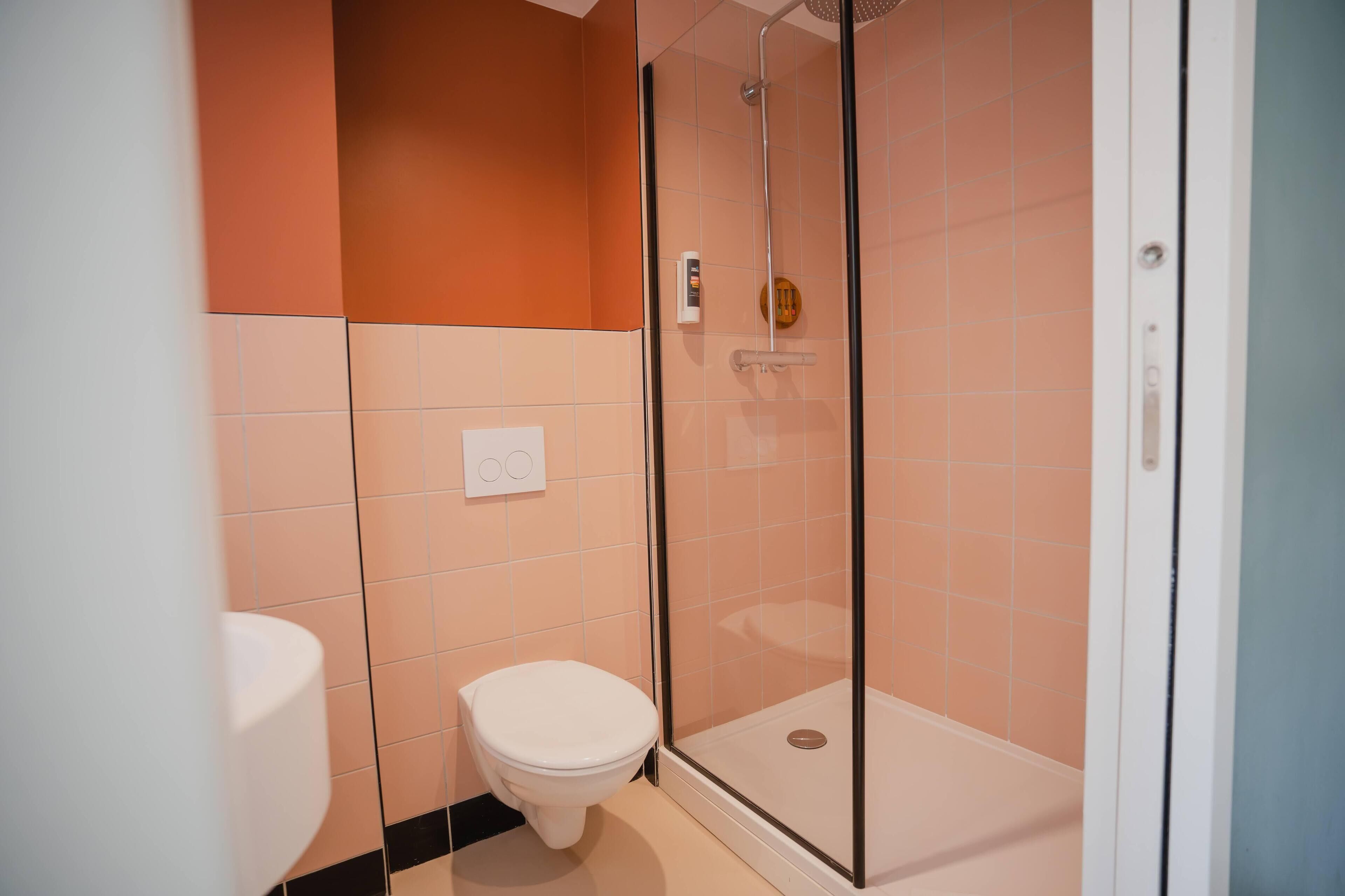 Photo - The People Caen