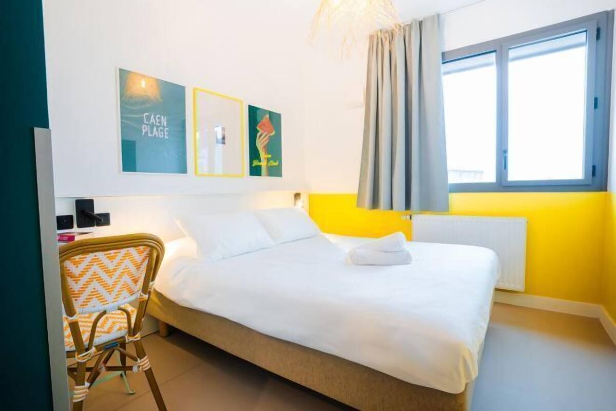 Allergikerbettwaren, Verdunkelungsvorhänge, schallisolierte Zimmer