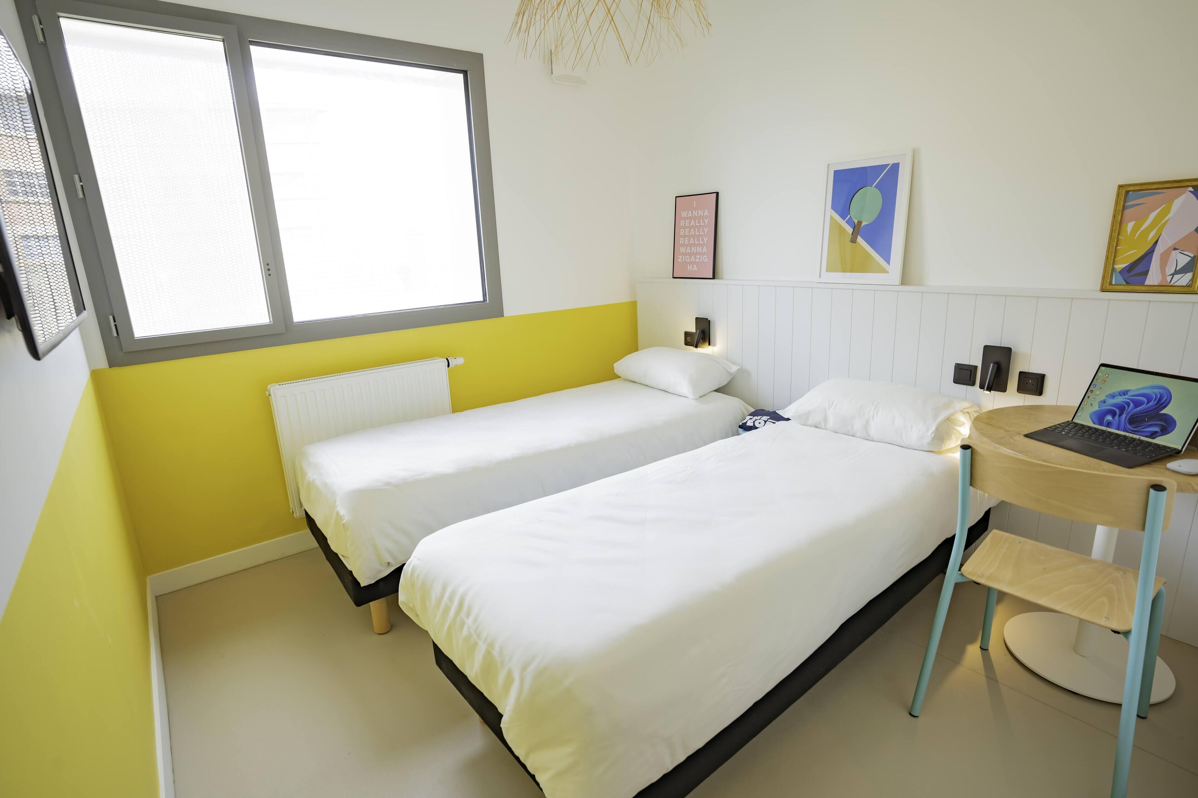 Photo - The People Caen