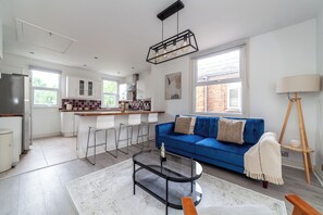 Apartment | Living area