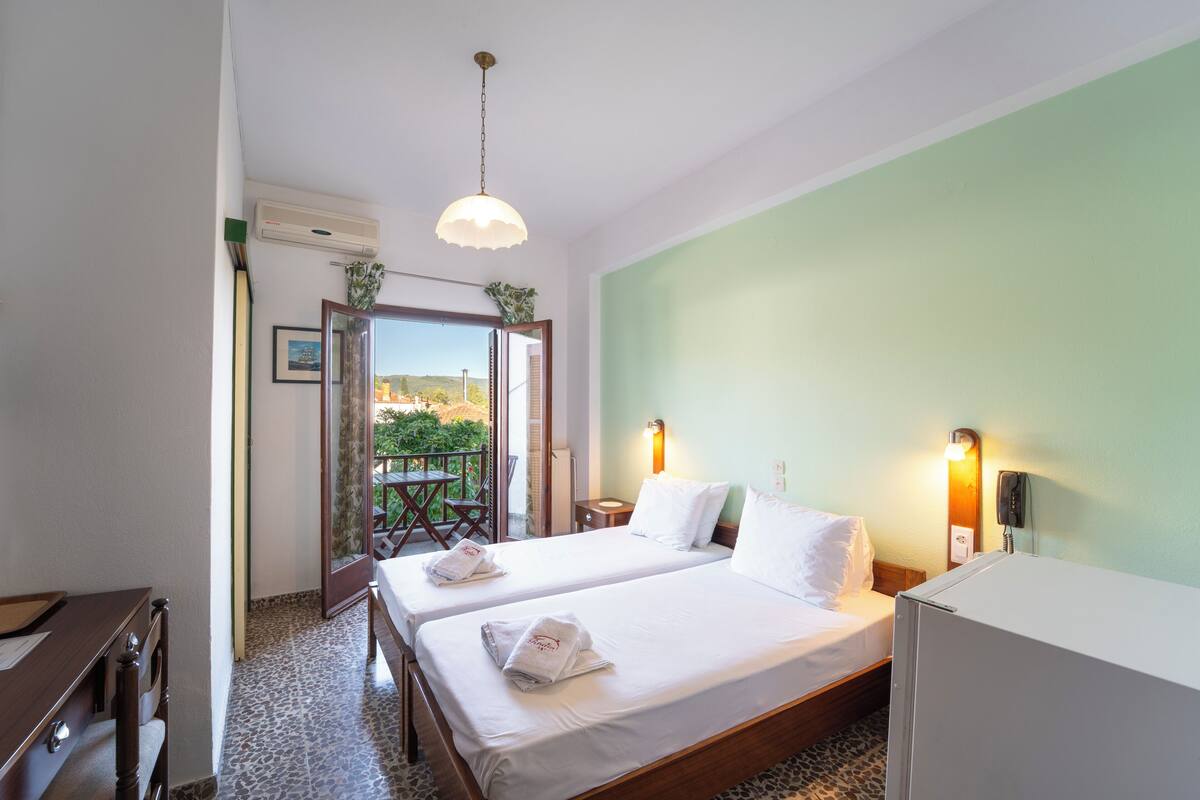 Individually decorated, free WiFi, bed sheets