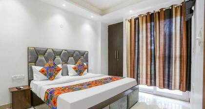 Roomshala 095 Shyam Villa