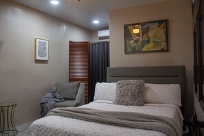 2 chambres, fer et planche à repasser, Wi-Fi, draps fournis