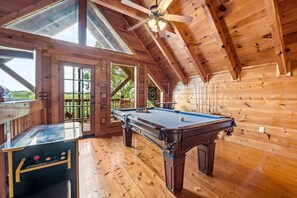 غرفة الألعاب