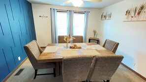 Dining - Logan, Ohio in the Heart of Hocking Hills, pool table, king size bed, Firepit (Logan)