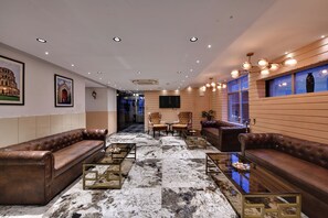 Reception - RNB Select Hotel Walk in Lucknow (Lucknow)