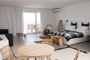 Minibar, blackout curtains, soundproofing, iron/ironing board - Sea Sense Boutique Hotel (Sozopol)