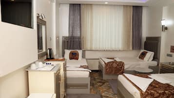 Basic Triple Room | Premium bedding, in-room safe, free WiFi, bed sheets