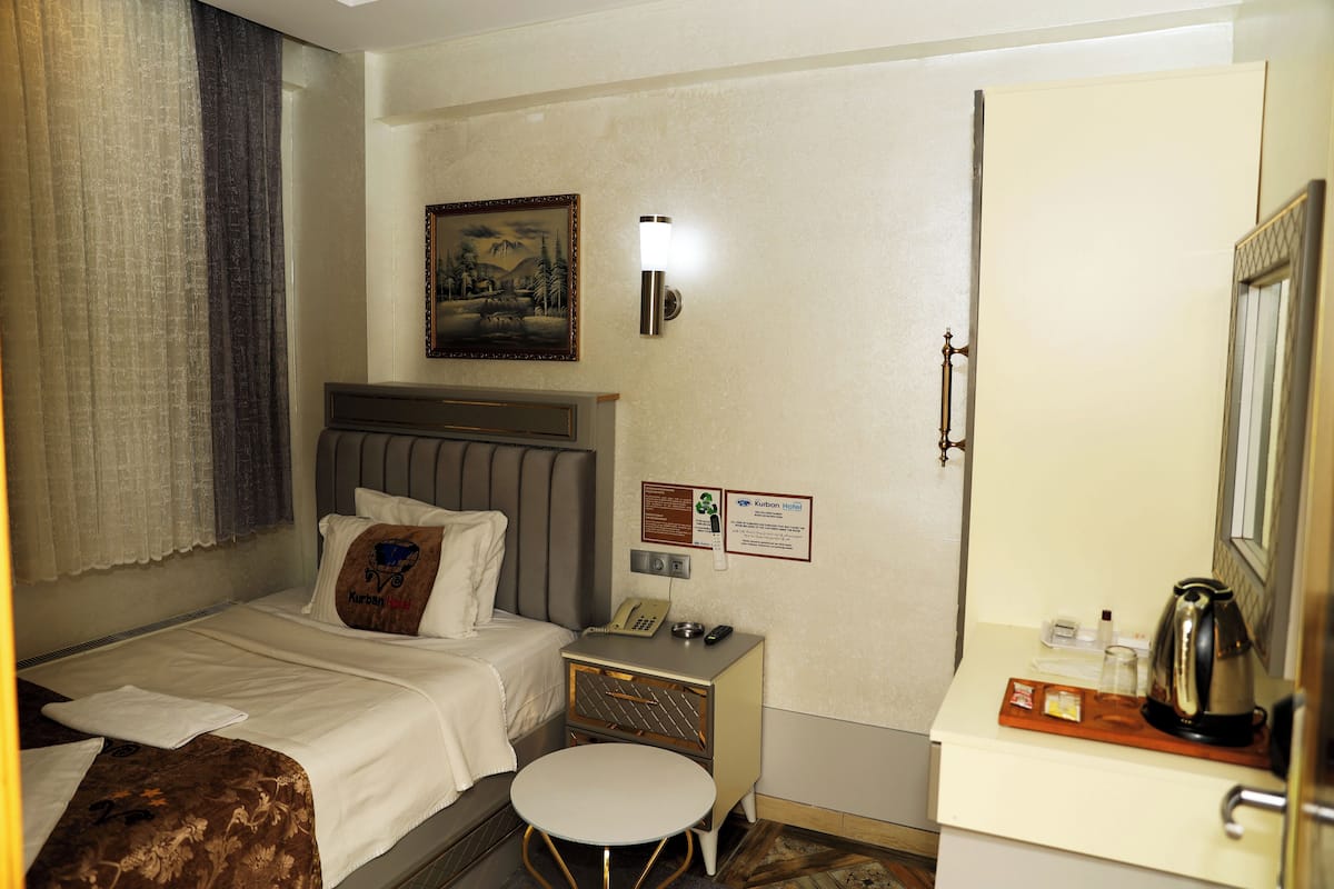 Basic Single Room