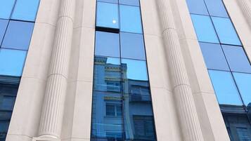 المنشأة من الخارج