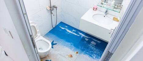 Douche, savon, shampoing, papier toilette