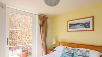 3 bedrooms, individually decorated, individually furnished, free WiFi