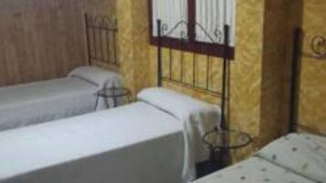 6 dormitorios y cuna de viaje