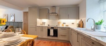 Stylish, Comfortable, Convenient!