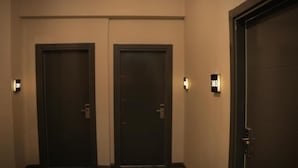 Hallway - Taksim Ninova Hotel (Istanbul)