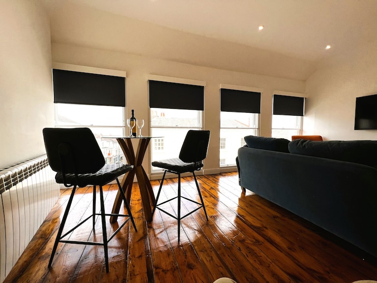 Cross Street Apartment - Bembridge