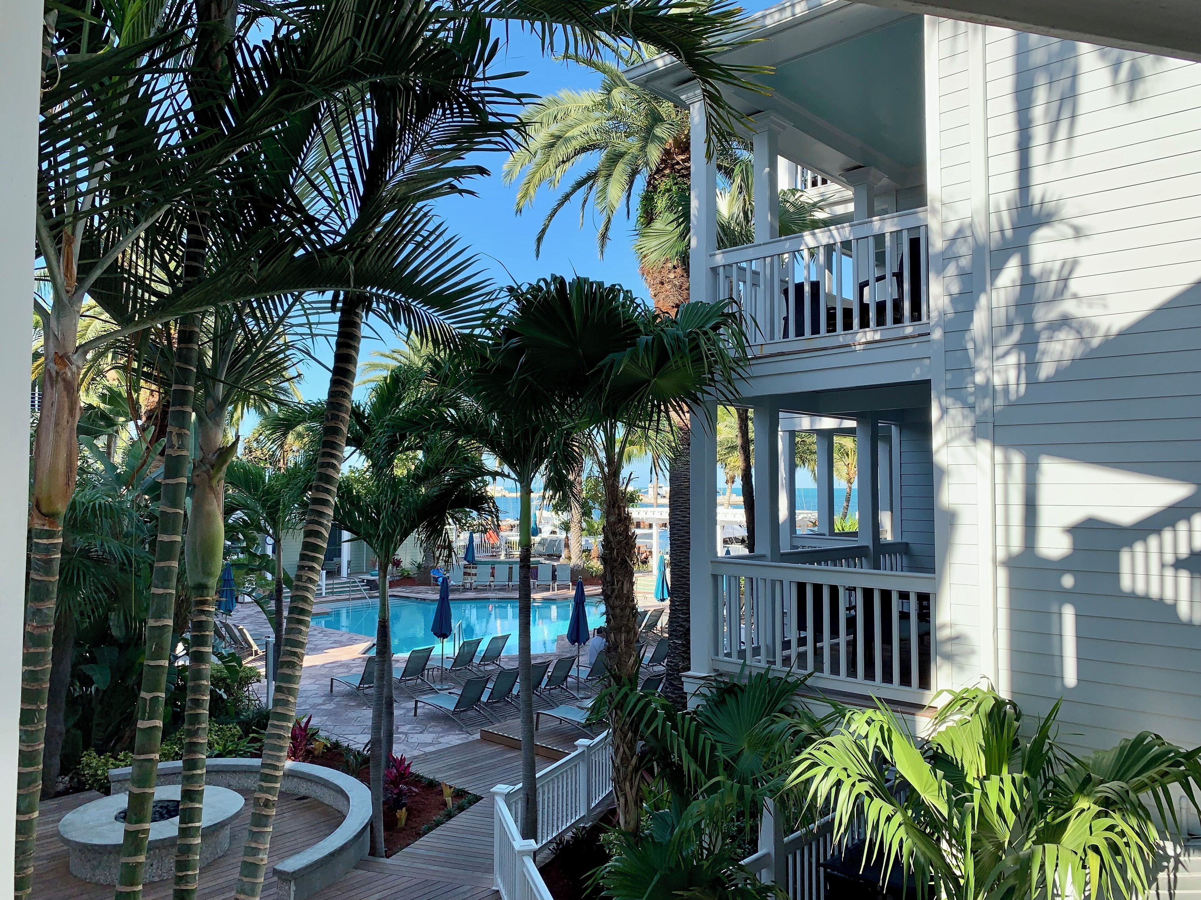 Waterfront Retreat, Offshore Boat Races, Near RWO Mole, 3 Night, Hyatt, Sleeps 6