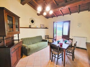 Eldstad och bordsfotboll