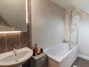 Shower - Brambles Apartment (Whitby)