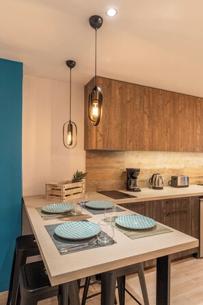 Dining - Semiso Beach Suite 9 (rethymno)