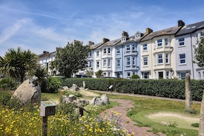 Exterior - Flat 2, 10 Seafield Road (Seaton)