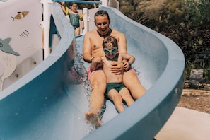 Schwimmbecken
