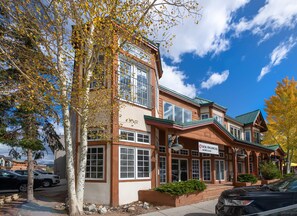 Exterior - Fourth & Main Condo: Heart of Frisco (Frisco)