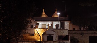 Trulli Soleti - trulli surrounded by nature, less than 2 km from the centre