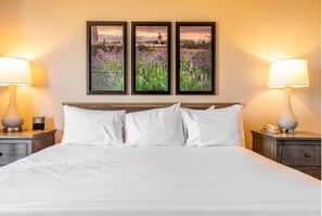 1 bedroom, iron/ironing board, WiFi, bed sheets - Amazing location for F1 Race in Vegas, next to the East Harmon Zone Grandstand. (Las Vegas)