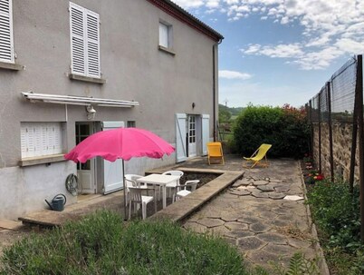 L'harmonie, Maison Auvergnate au Cœur des Volcans