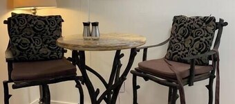 Country studio pet friendly