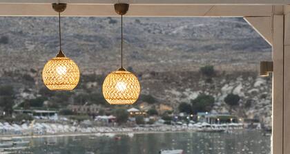 Thalassa Luxury Studios - Votsalo