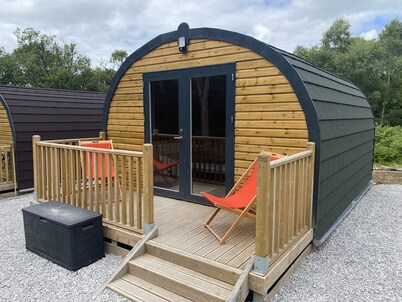 Disney Pod 7 (Pet free) - a glamping pod that sleeps 2 guests in 1 bedroom