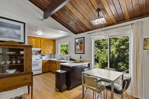 Fridge, microwave, stovetop, dishwasher - Moondance - Contemporary Riverfront Home (Monte Rio)