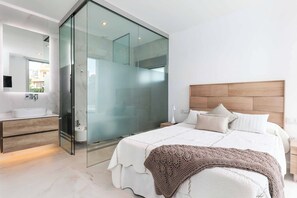 3 室のベッドルーム、WiFi、ベッドシーツ