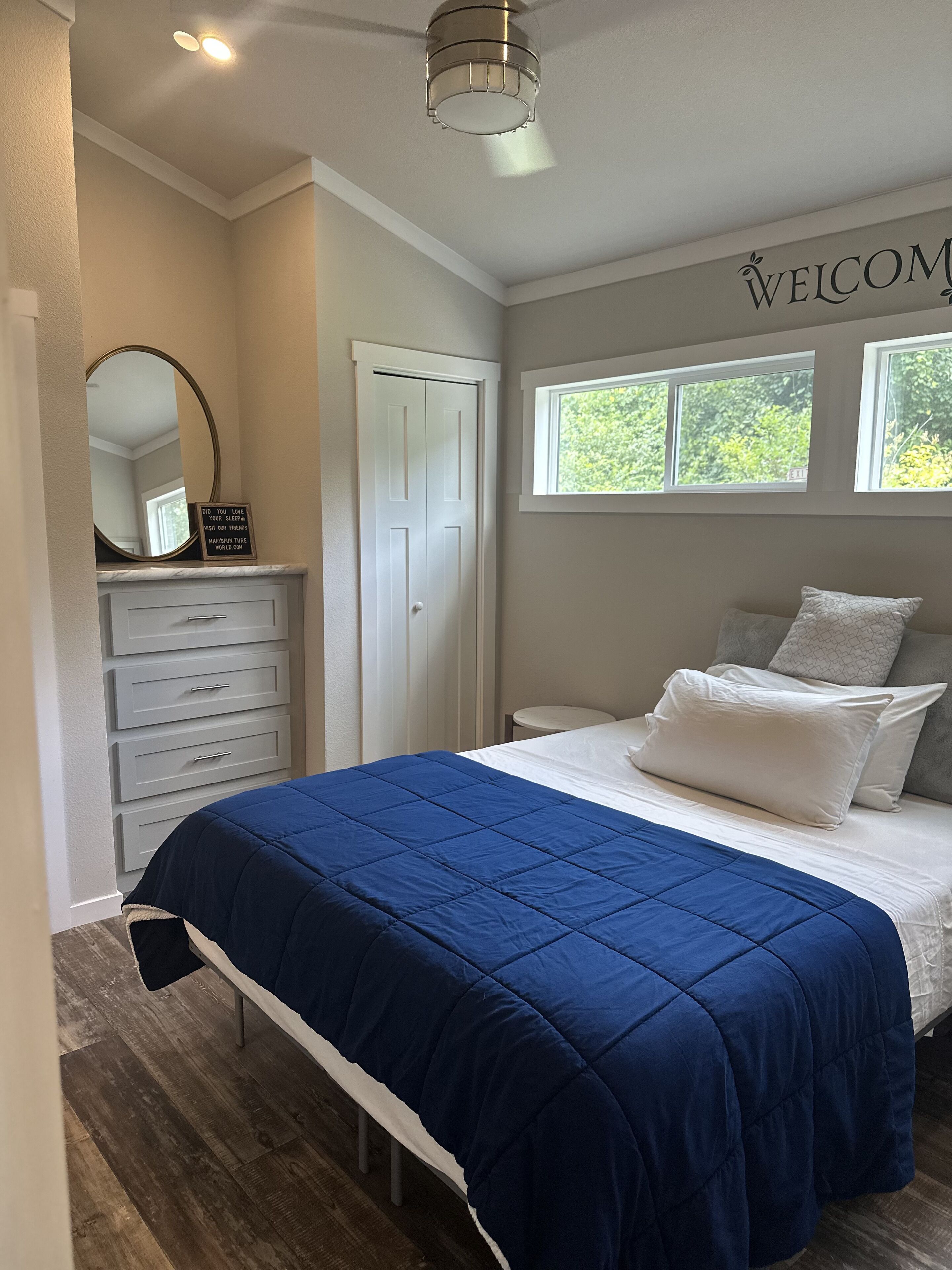 1 chambre, fer et planche à repasser, Wi-Fi, draps fournis