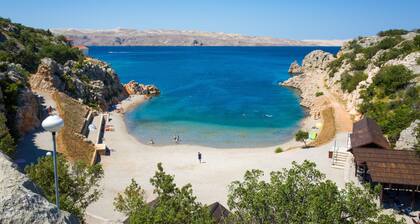 1BR Seafront Apartment Sanja Karlobag